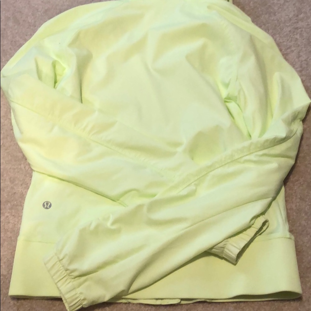 Lululemon jacket - Picture 3 of 4